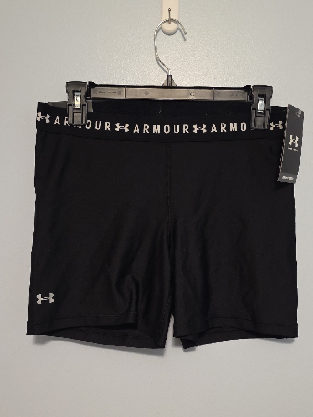 Under Armour Black Women's  Bike Shorts Nwt